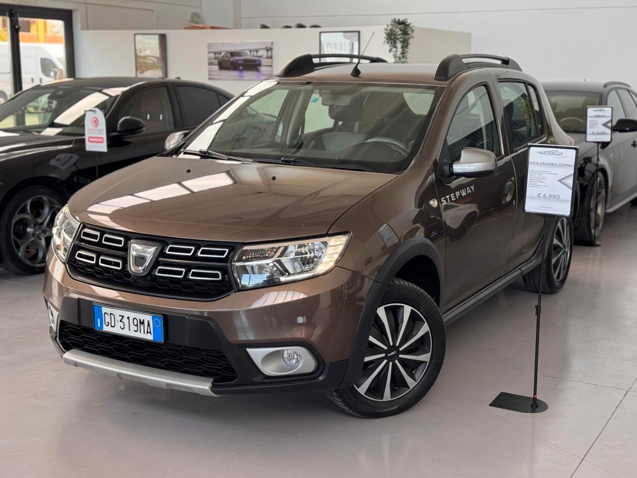 Dacia Sandero Stepway 1.0 TCe 100CV ECO-G 15th Anniversary