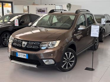 Dacia Sandero Stepway 1.0 TCe 100CV ECO-G 15th Anniversary
