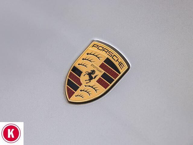 Porsche 911 Carrera