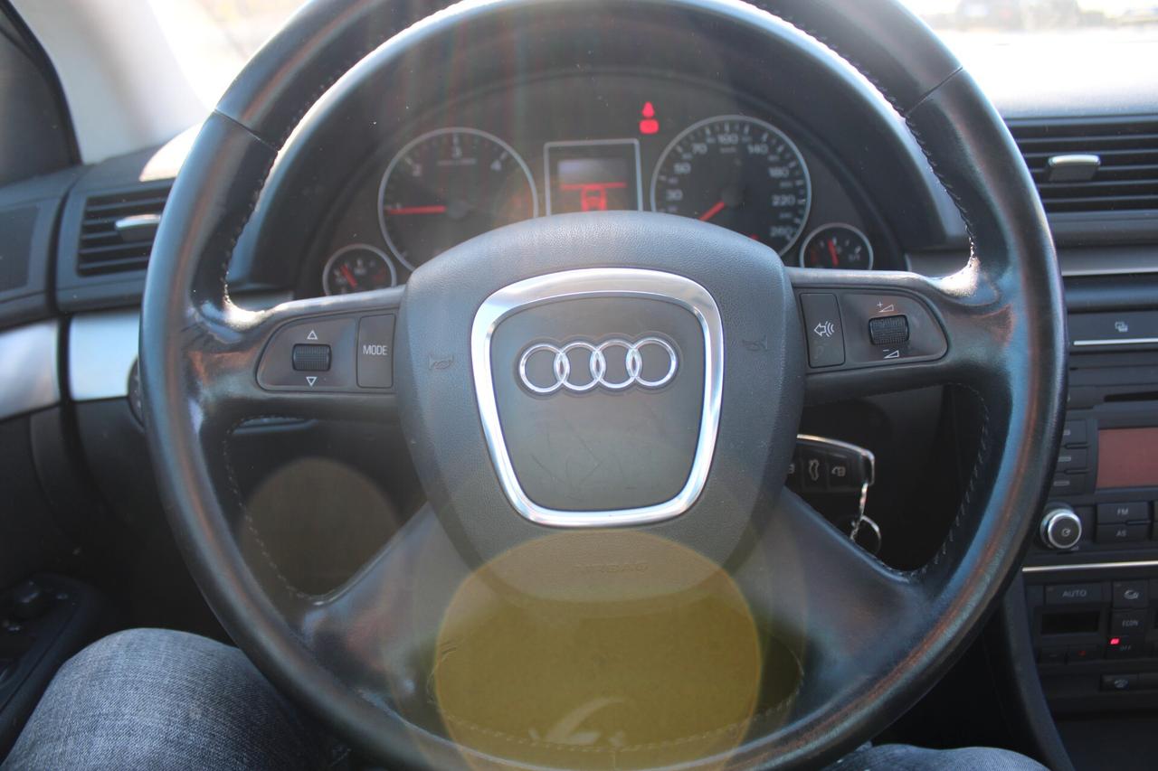 Audi A4 2.0 16V TDI Avant Top plus