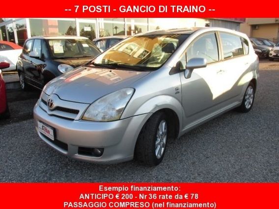 TOYOTA Corolla Verso 2.0 16v D-4D Sol - 7 POSTI - Gancio di Traino