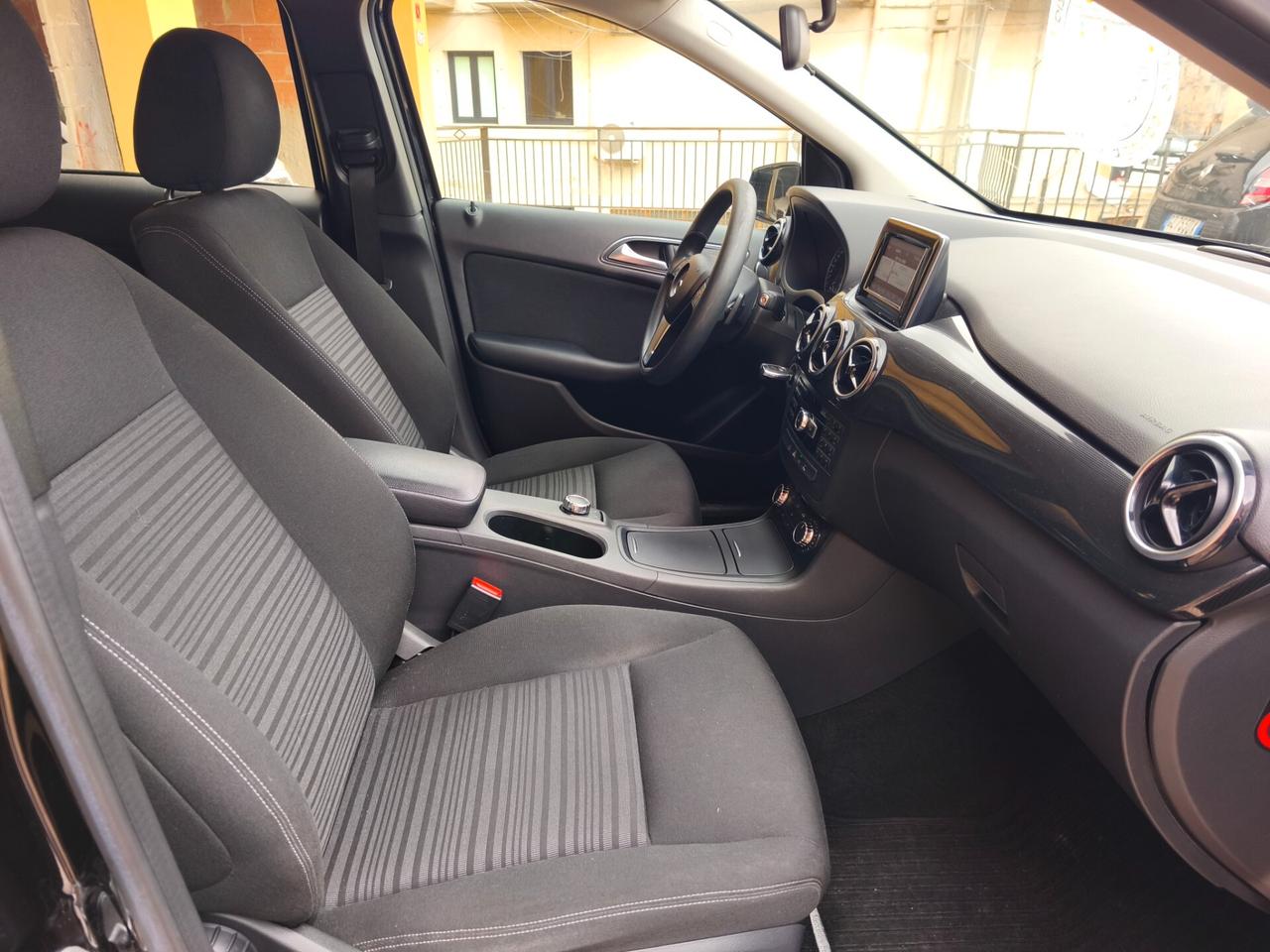 Mercedes-Benz B 180 cdi POCHI KM PROMO COMPRESO PASSAGGIO