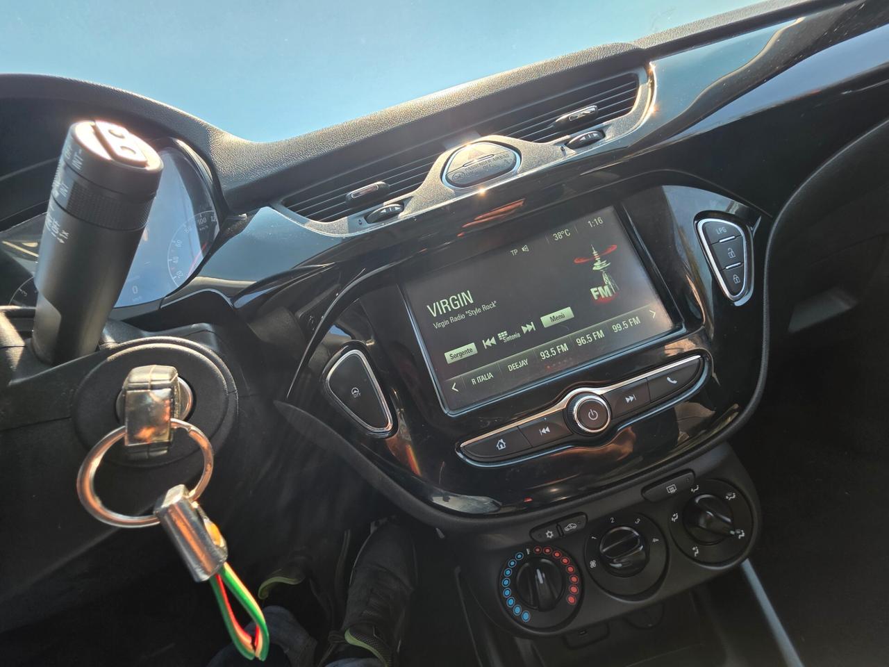 Opel Corsa 1.4 90CV GPL Tech 5 porte Innovation