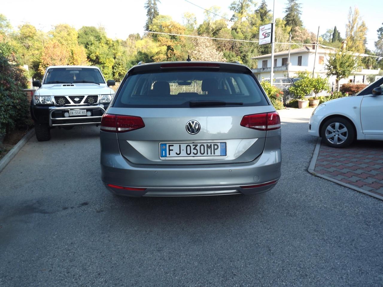 Volkswagen Passat Variant 2.0 TDI DSG Business BlueMotion Tech