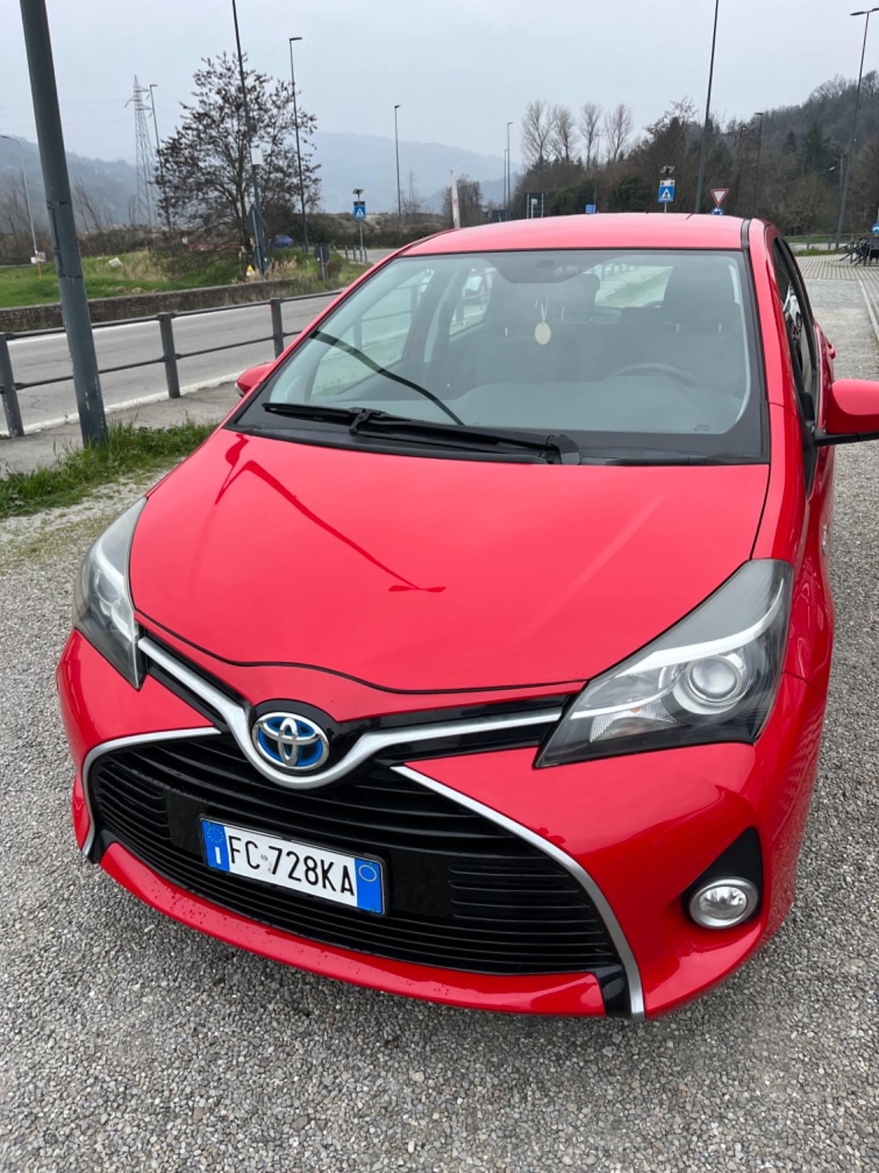 Toyota Yaris 1.5 Hybrid 5 porte Business