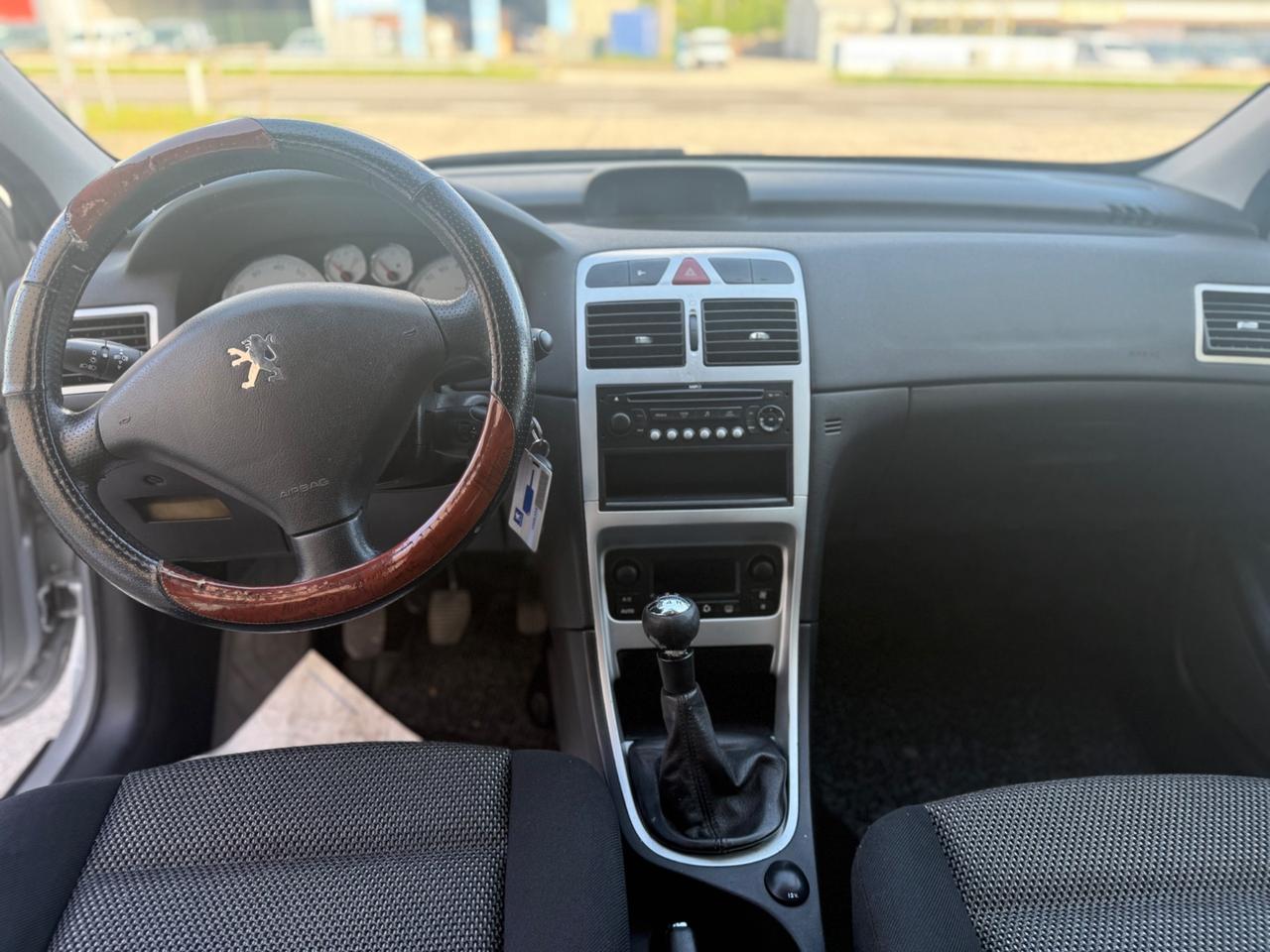Peugeot 307 1.6 5p.