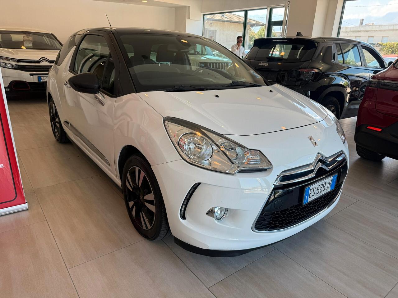 Ds DS3 3 1.2 VTi 82 Just Black