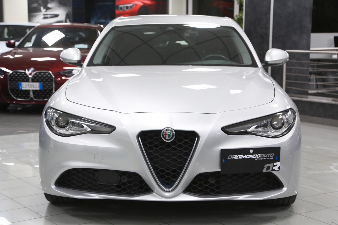 Alfa Romeo Giulia 2.2 Turbodiesel 160 cv AT8 Rosso Edizione