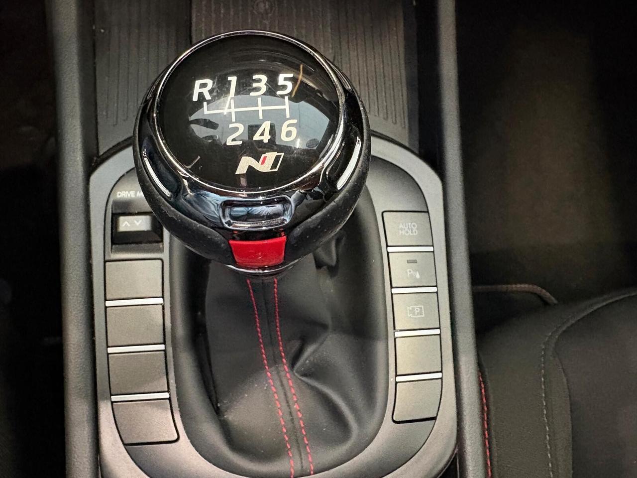 Hyundai Kona NLINE 1.0 T-GDI Hybrid 48V iMT