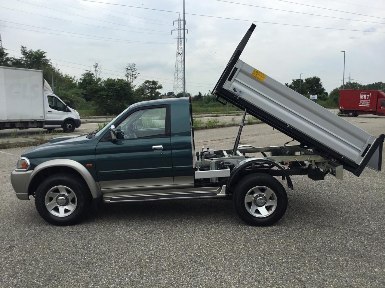 Mitsubishi L200 2.5 TDI 4WD Club Cab Pick-up GLS