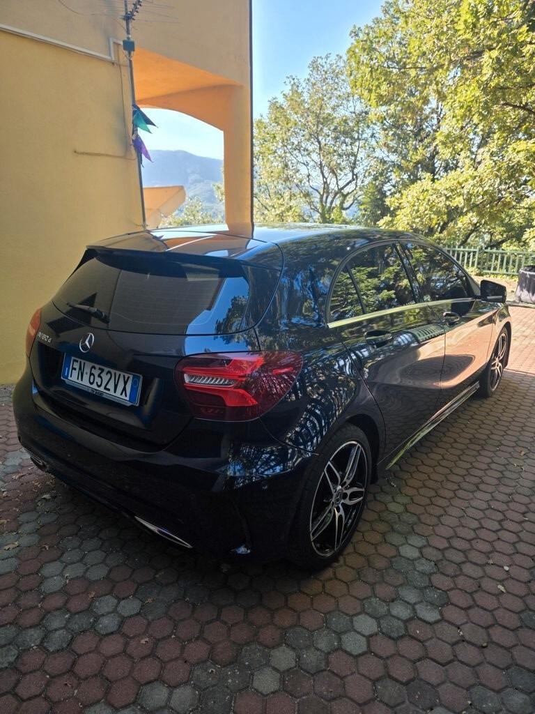Mercedes-benz A 180 d Premium AMG