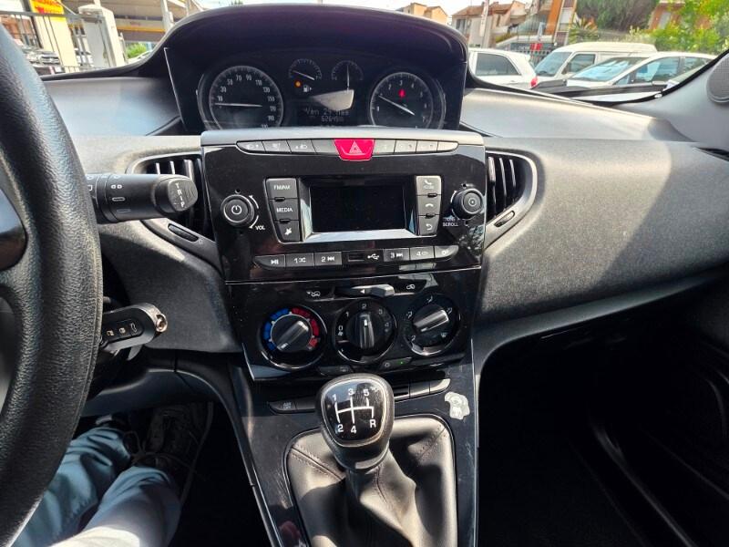 LANCIA Ypsilon 3ª serie Ypsilon 1.2 69 CV 5 po...