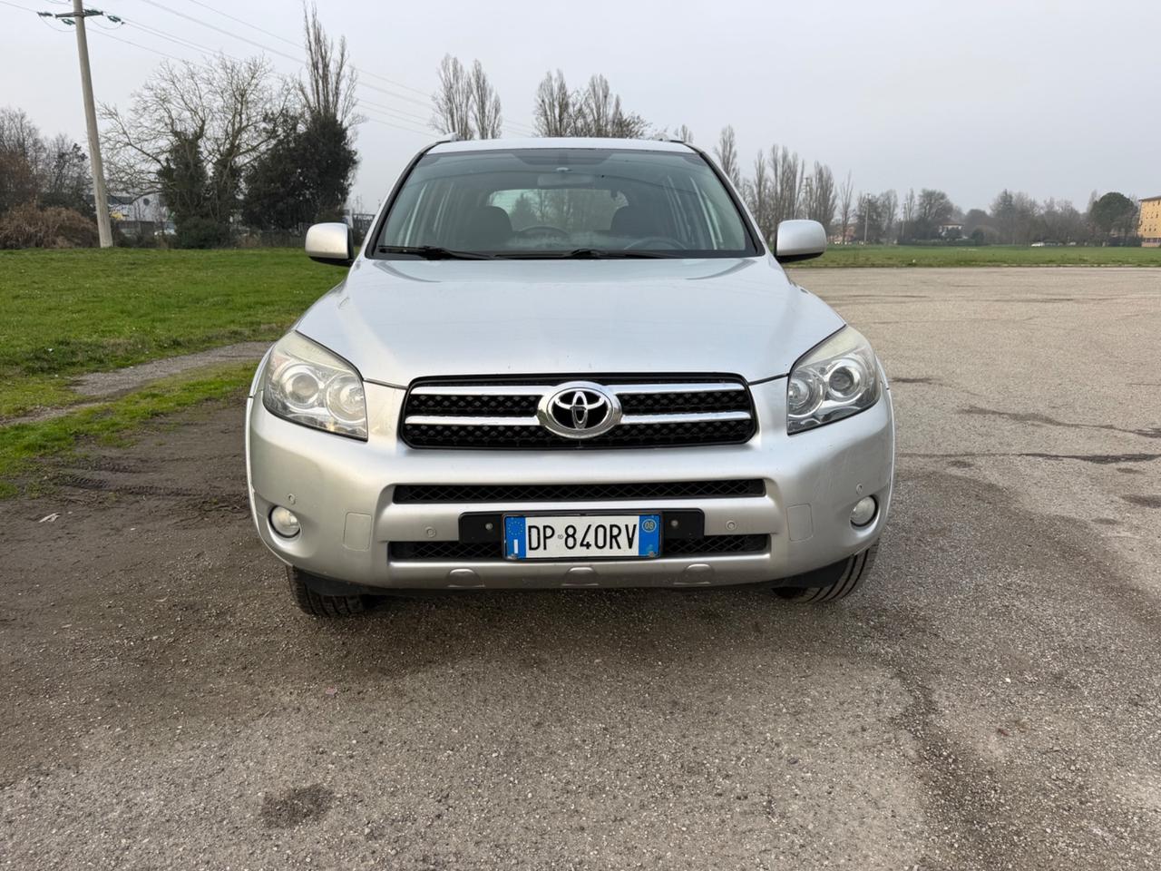 Toyota RAV 4 RAV4 Crossover 2.2 D-4D 177 CV Luxury