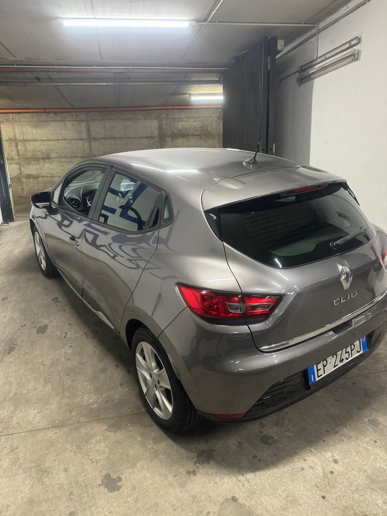 Renault Clio 1.5 dCi 8V 75CV 2013