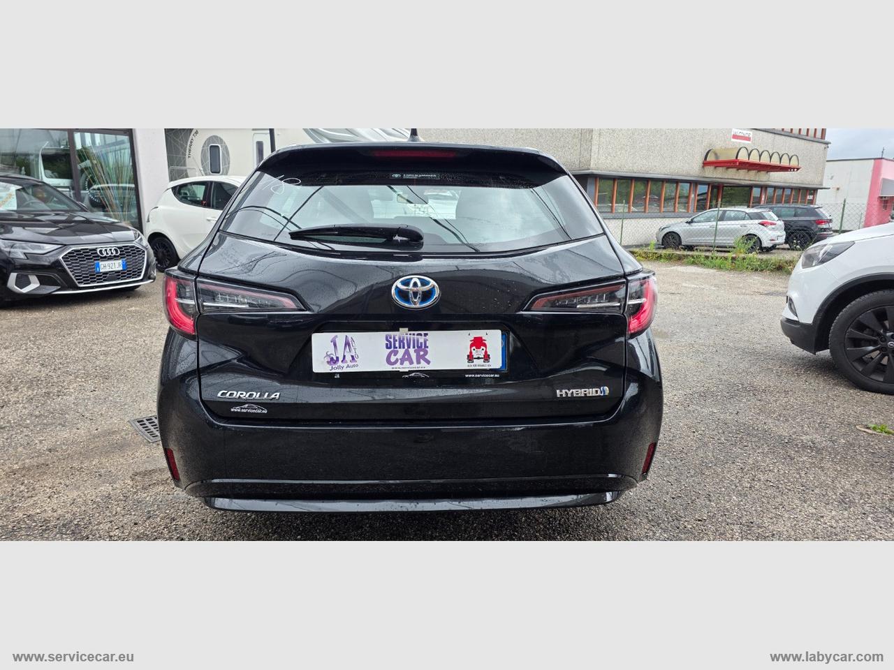 TOYOTA Corolla TS 1.8 Hybrid Business Tech