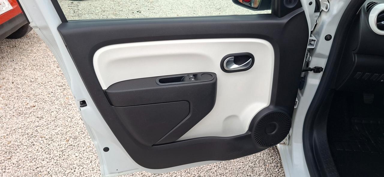 Renault Twingo Sce Limited garanzia 12 mesi no obbligo finanziamento