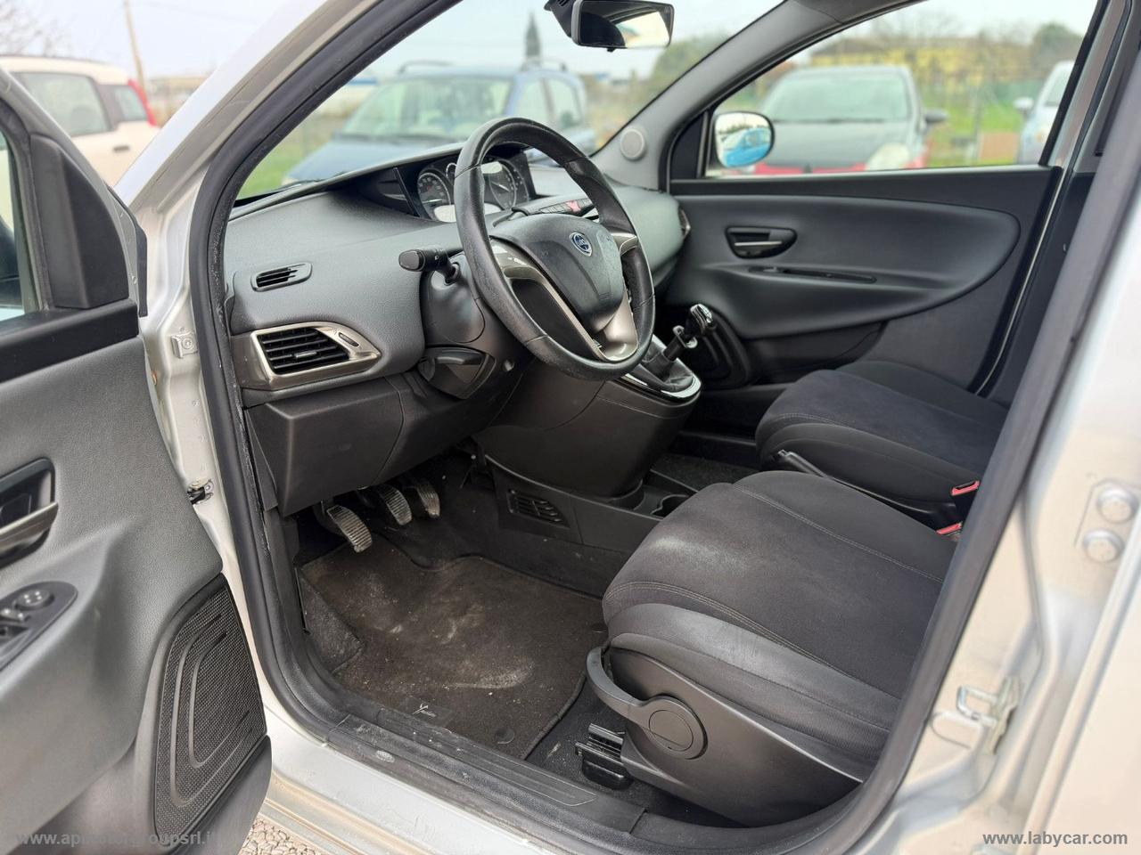 LANCIA Ypsilon 0.9 T.Air 85CV 5p. Met.Ec. Gold