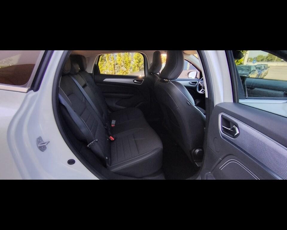 Renault Arkana 1.6 Hybrid Intens E-Tech Auto