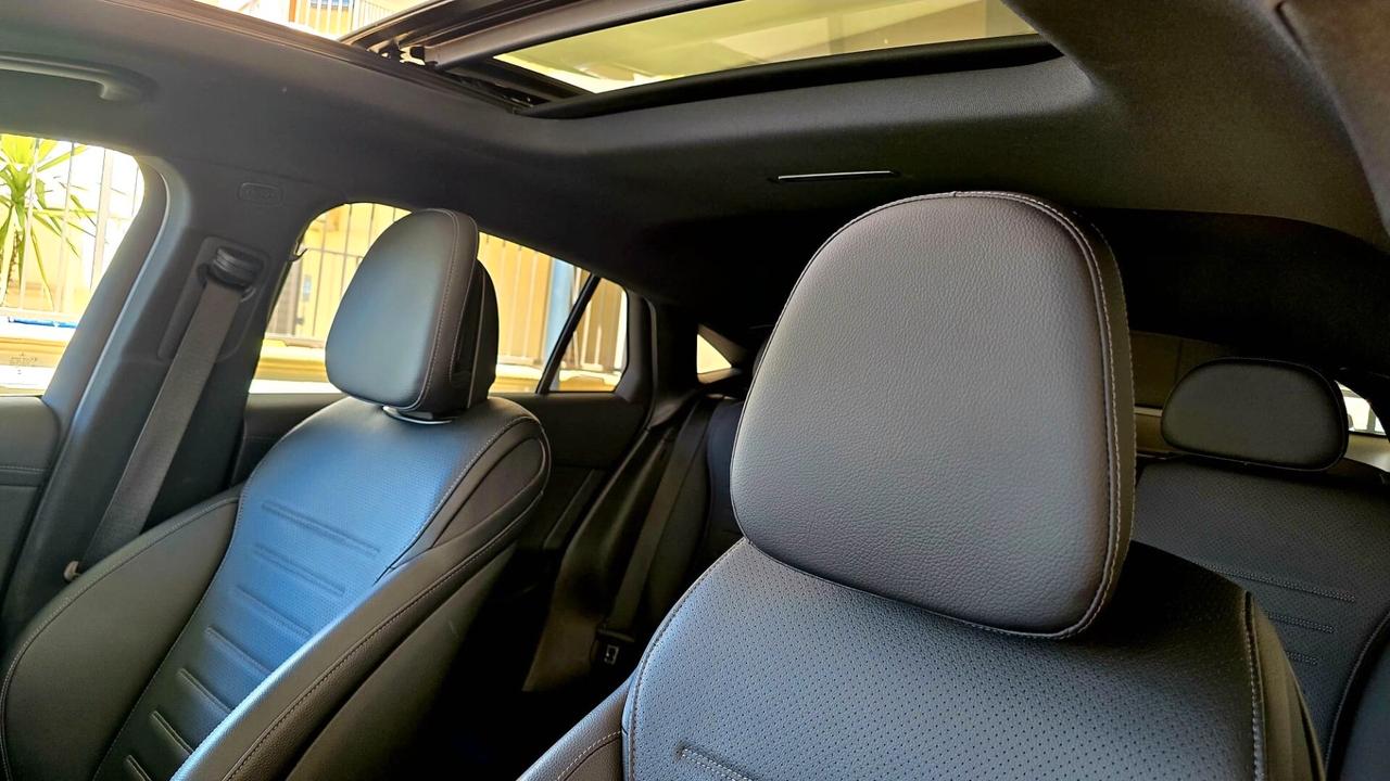 MB GLC 300d COUPE PREMIUM PLUS AMG MHEV 4MATIC