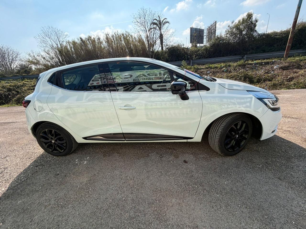 Renault Clio dCi 8V 75 CV 5 porte Duel2