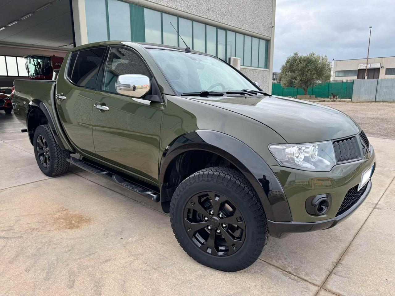 Mitsubishi L200 2.5 DI-D/136CV SC Inform DPF