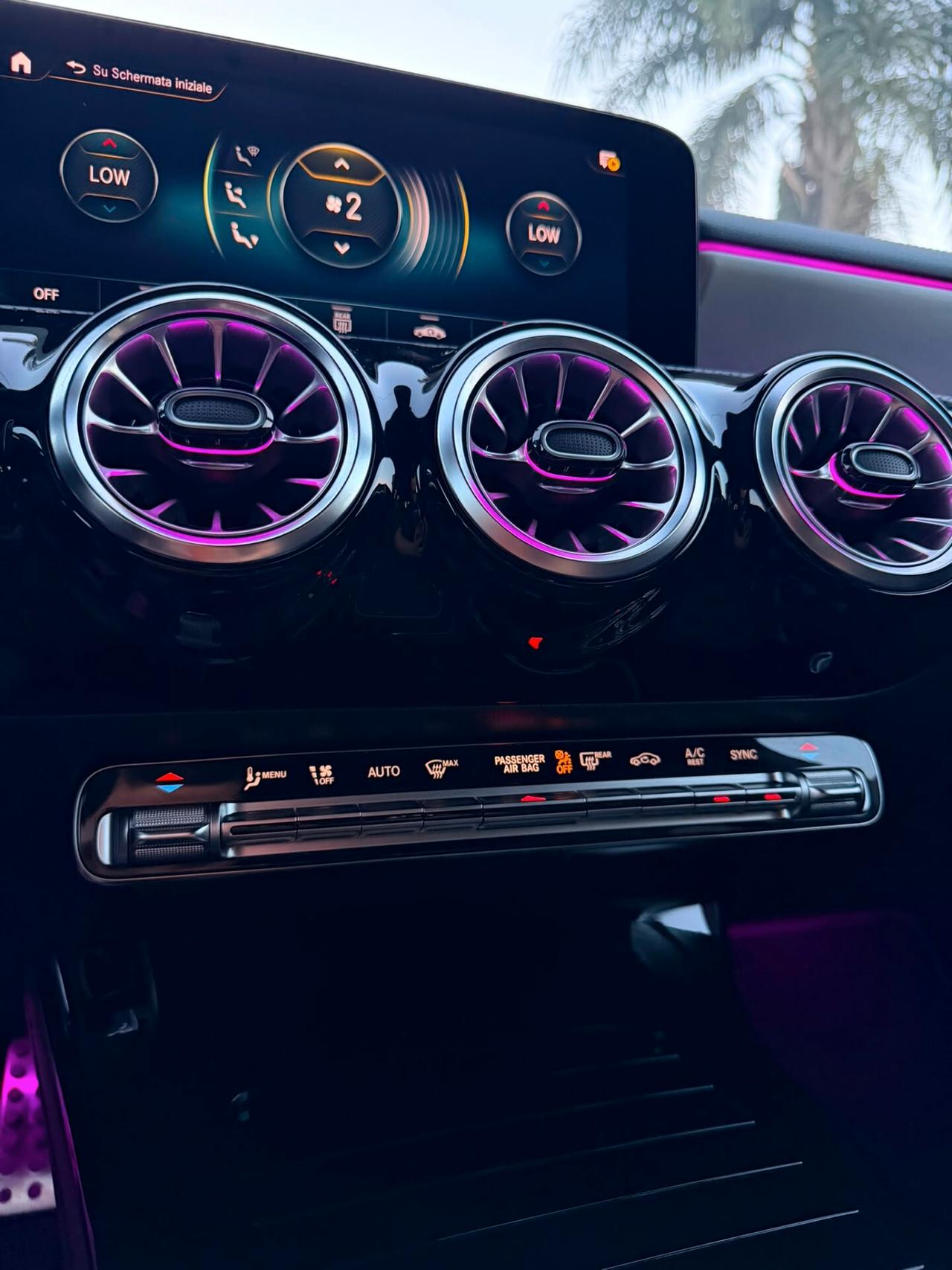 Mercedes-benz CLA 200d Automatic SB Premium AMG Led Ambient