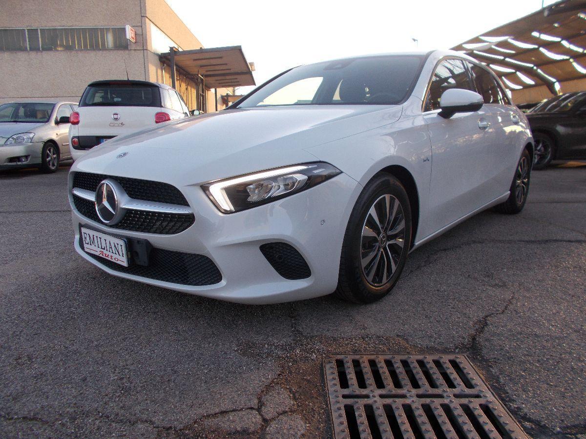 MERCEDES - Classe A - A 200 d Automatic Business