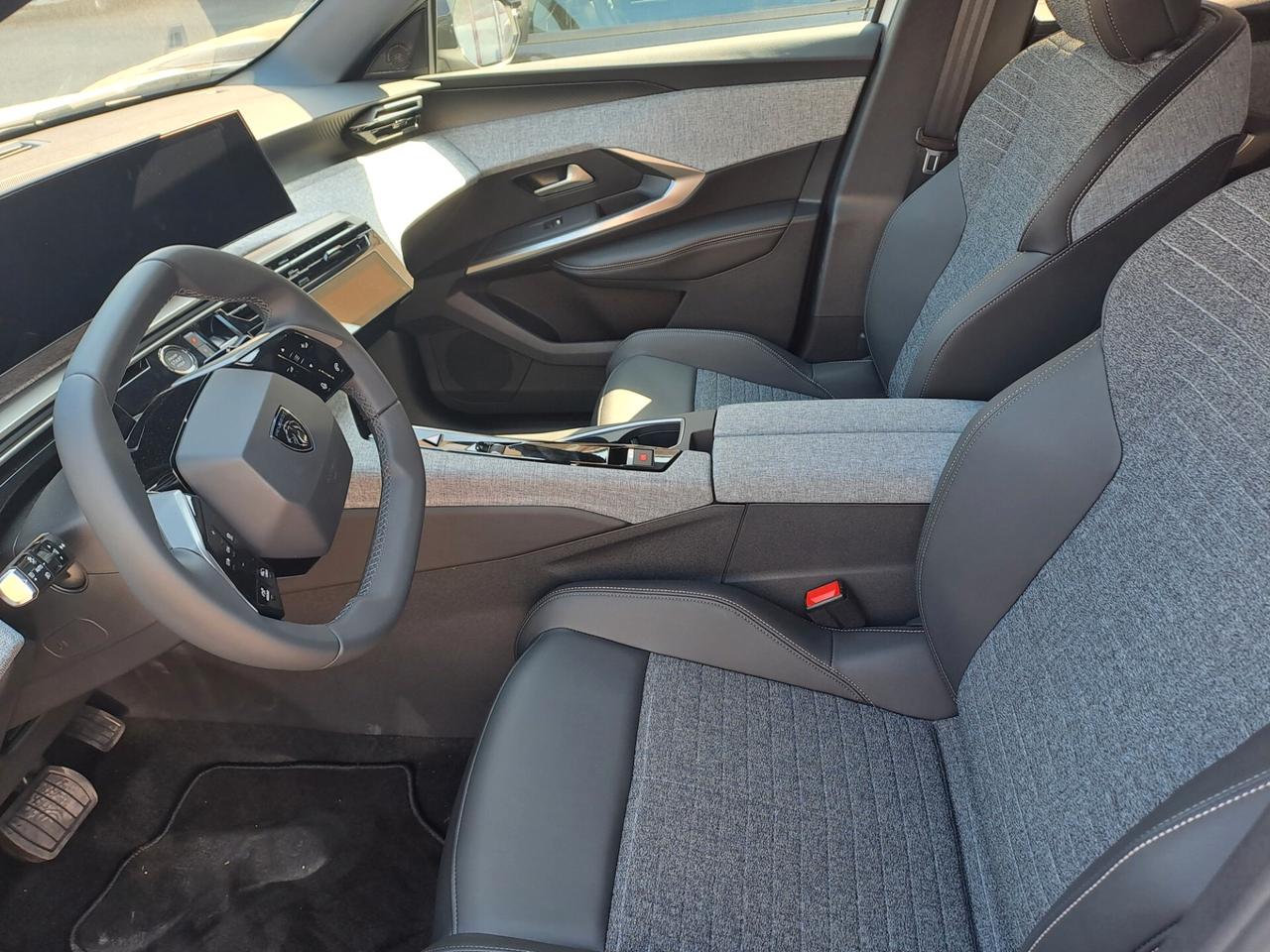 Peugeot 3008 Hybrid 145 e-DCS6 Allure