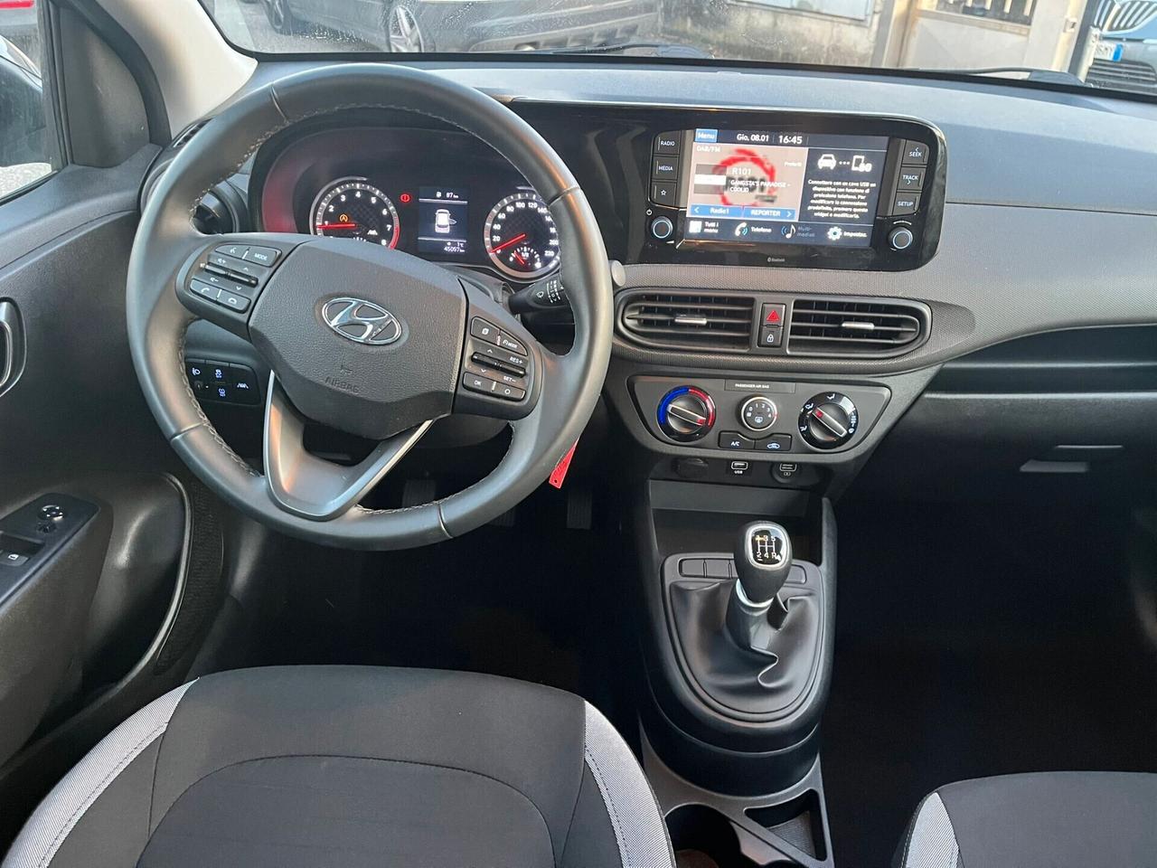 Hyundai i10 1.0 BENZ X NEOP 40.000 KM
