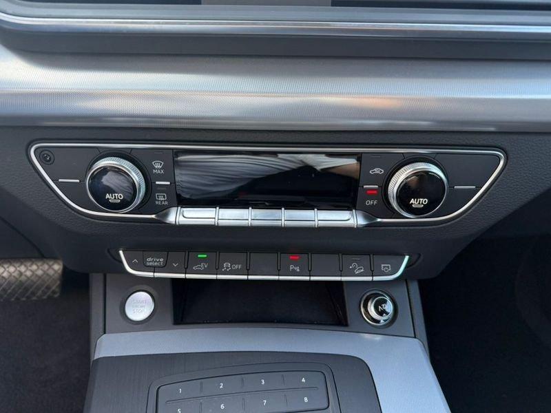 Audi Q5 50 TFSI 299 CV e quattro S tronic Business