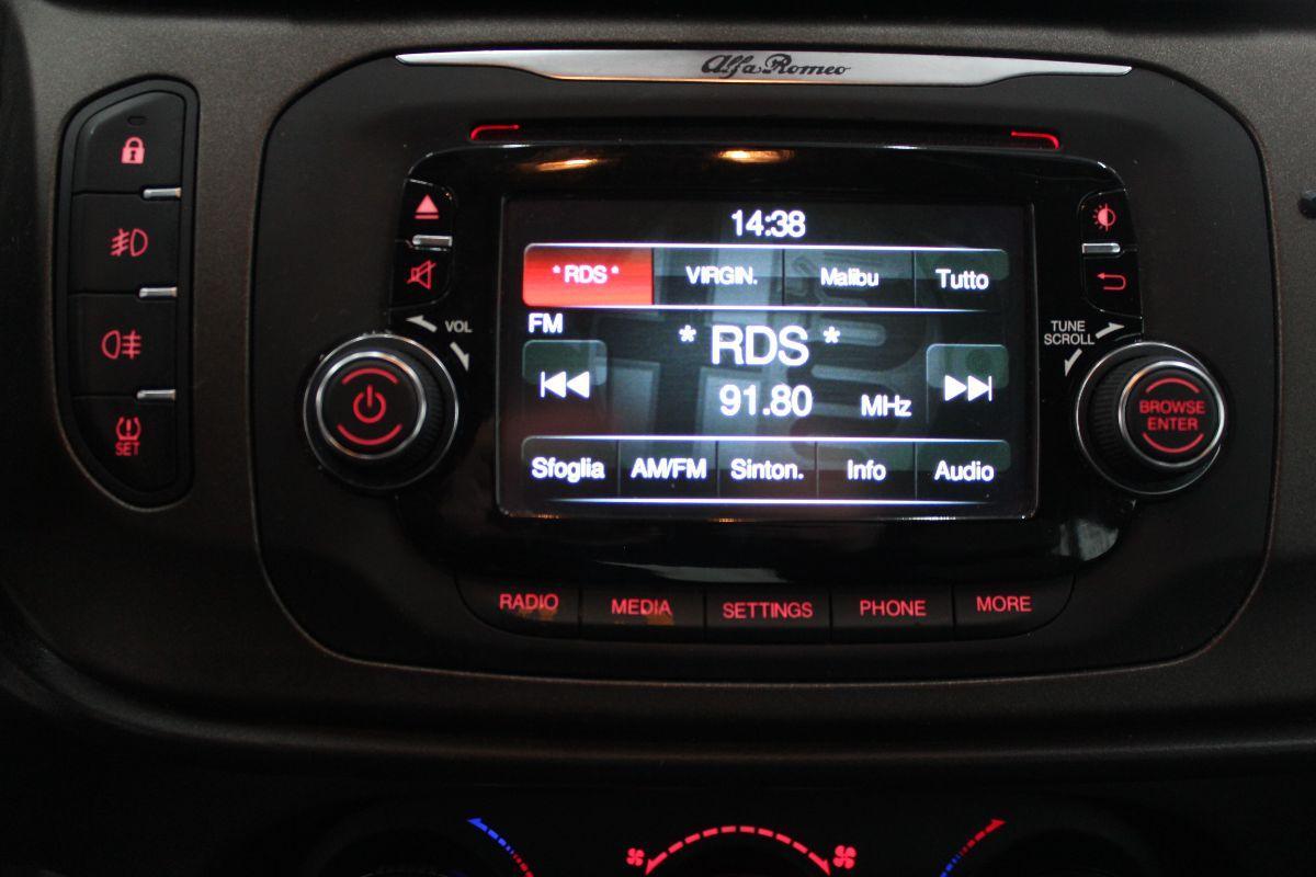 ALFA ROMEO - Giulietta - 1.6 JTDm-2 105 CV Distinctive