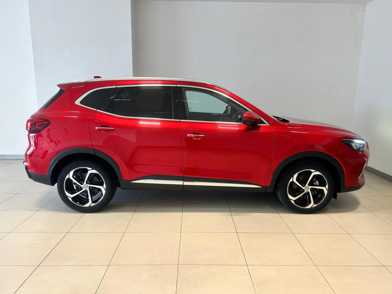 MG HS 1.5T-GDI AT Luxury