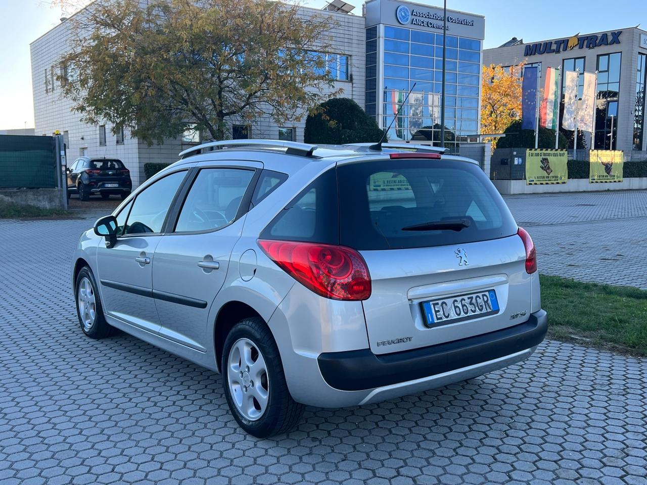 Peugeot 207 1.6 8V HDi 93CV SW Special Edition