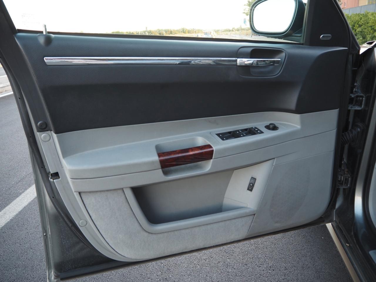 Chrysler 300C 3.0 V6 CRD cat DPF Touring