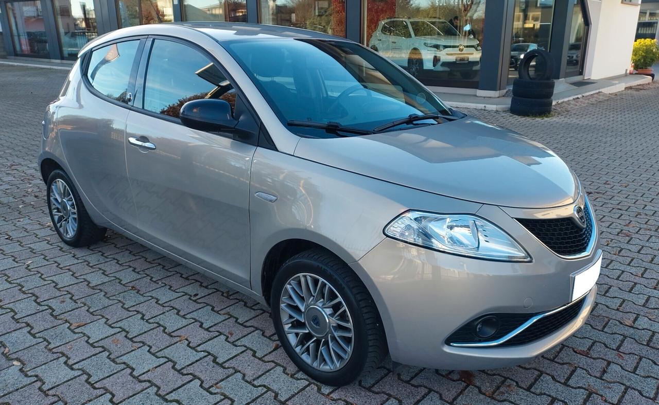 Lancia Ypsilon 1.2 69 CV 5 porte GPL Ecochic Gold