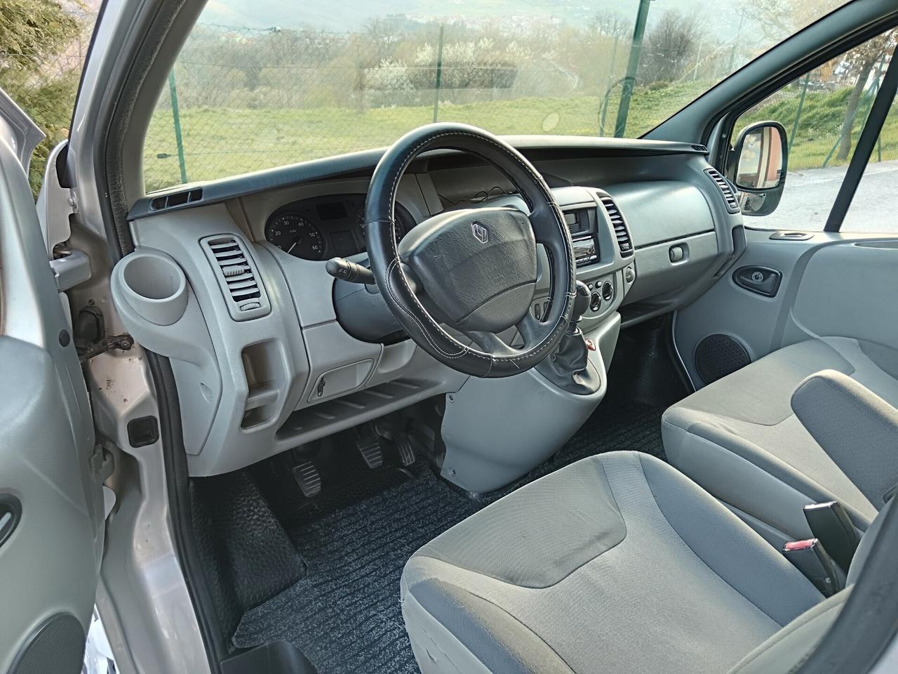 Renault Trafic 2.0 DCI 115CV 6 POSTI COMBI