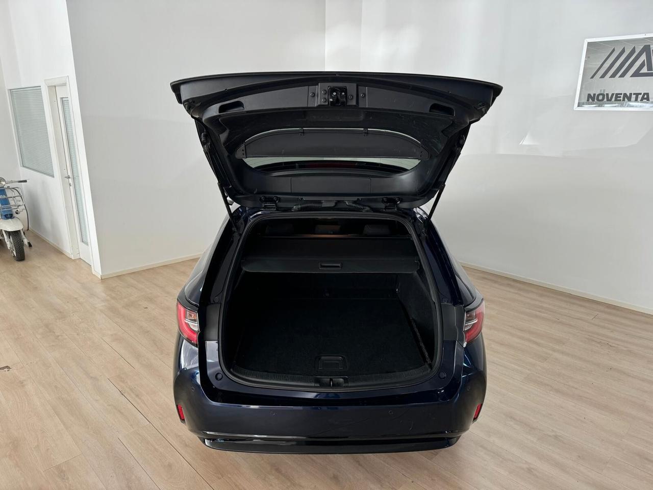 Suzuki Swace 1.8 Hybrid E-CVT 2WD Top