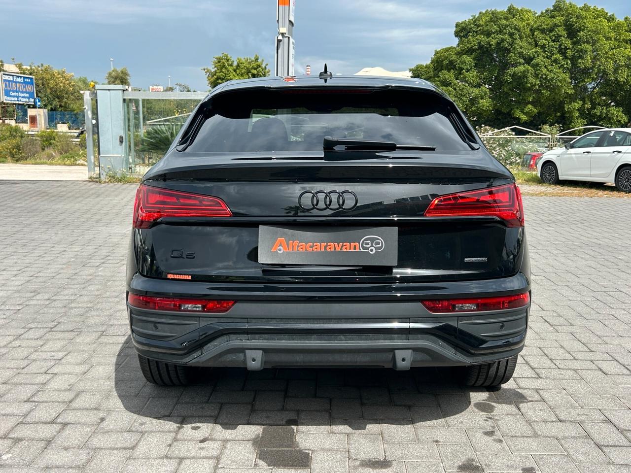 Audi Q5 Spb 40 2.0 tdi mhev 12V S line quattro s-tronic