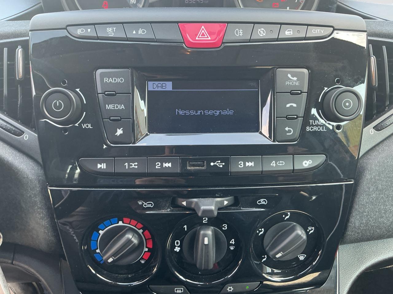 LANCIA Ypsilon 3ª serie Ypsilon 1.0 FireFly 5 porte S&S Hybrid Ecochic Sil