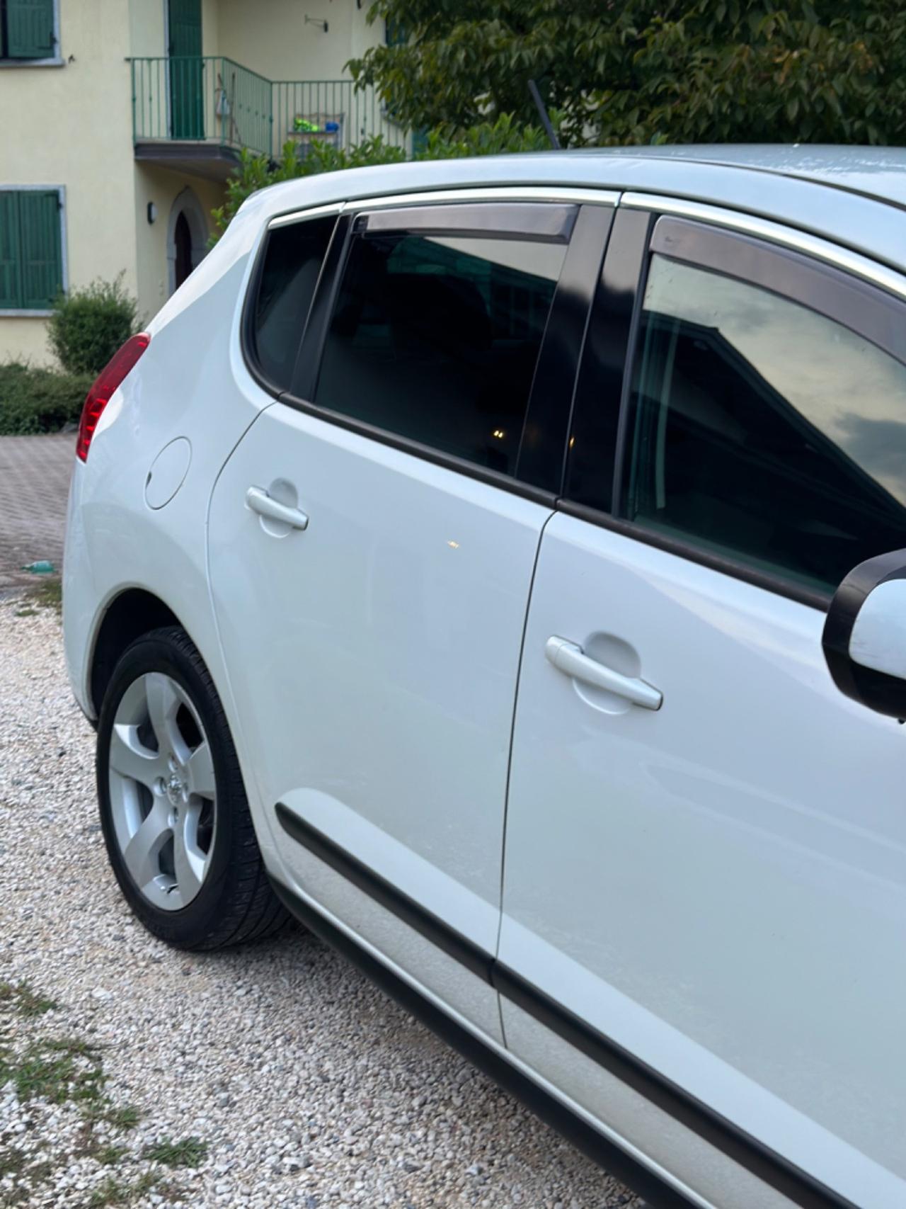 Peugeot 3008 1.6 HDi 112CV ALLURE KMCERT UNICOPR
