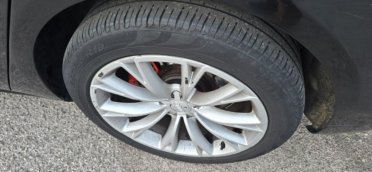 Audi A8 3.0 TDI 250 CV quattro tiptronic