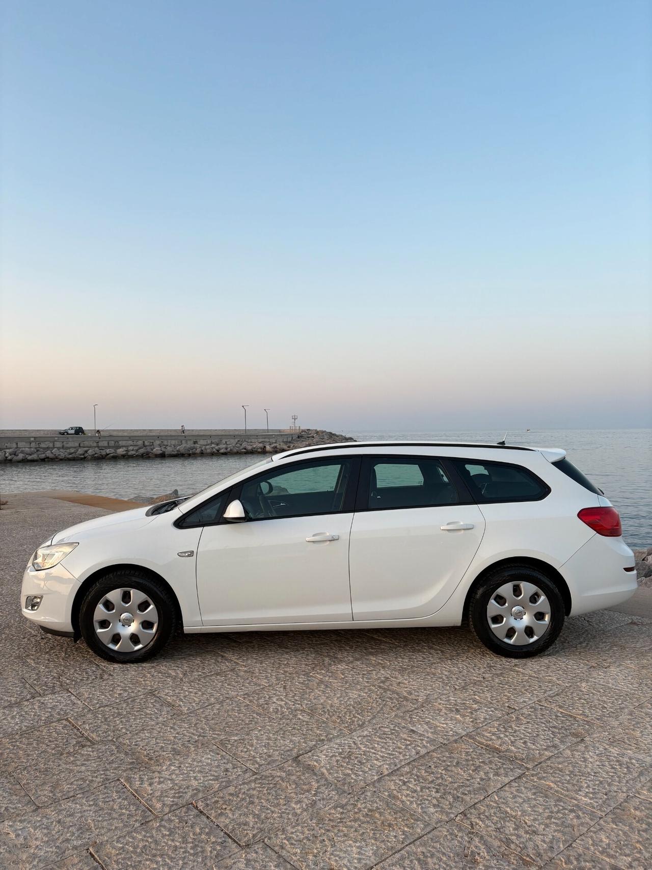 Opel Astra 1.7 CDTI 110CV 5 porte Elective