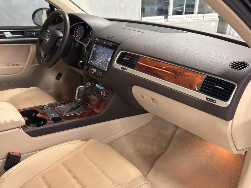 Volkswagen Touareg 3.0 V6 tdi Executive 245cv tiptronic