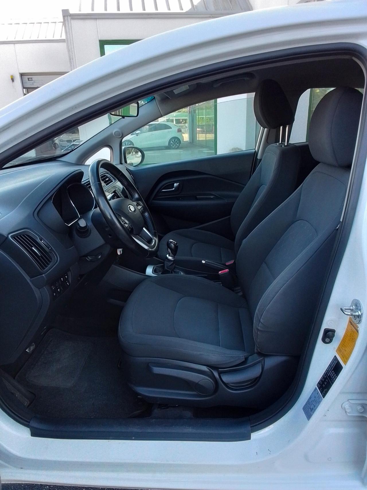 Kia Rio 1.4 CRDi 5p. Cool