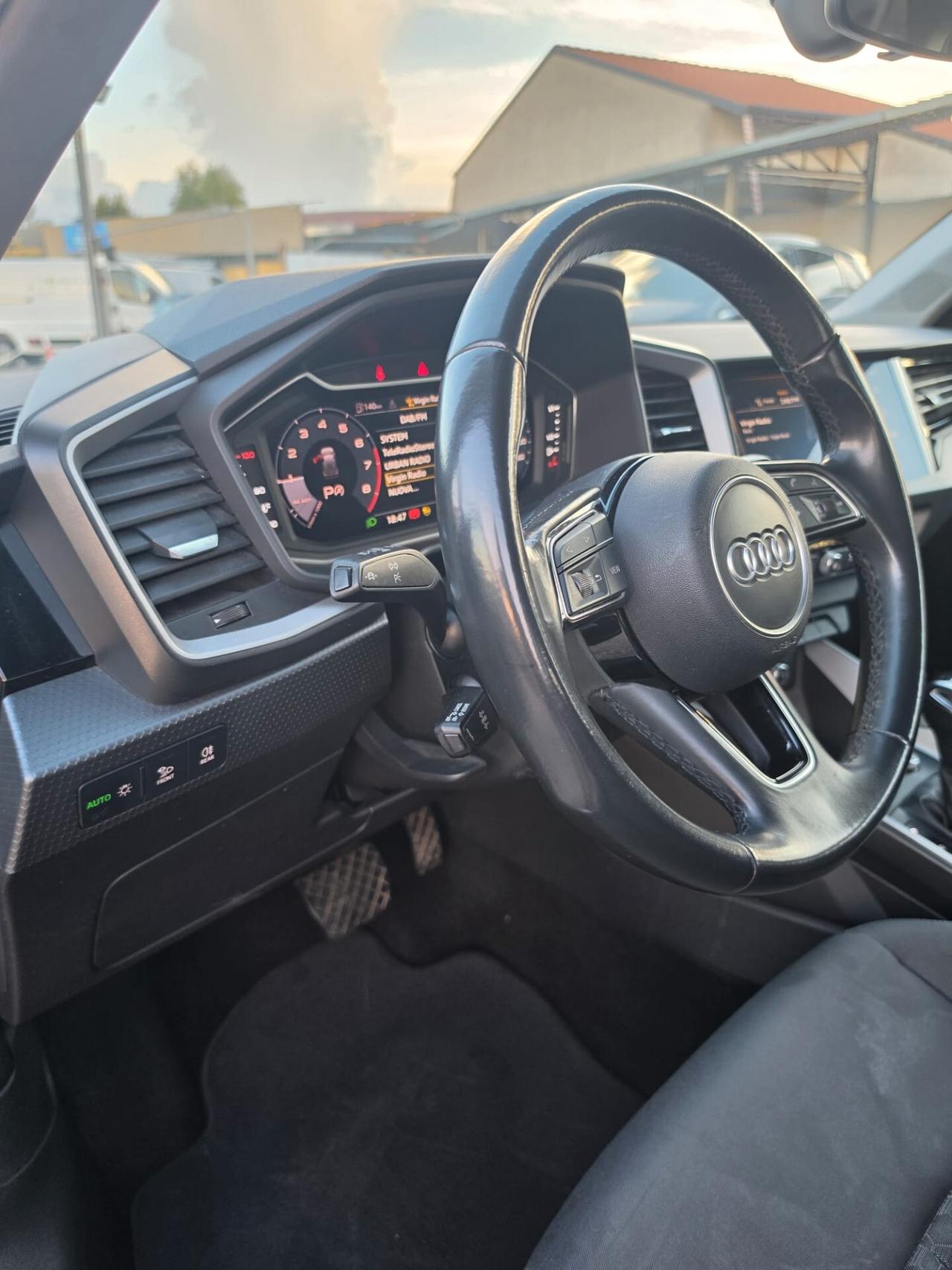Audi A1 SPB 25 TFSI S tronic line edition