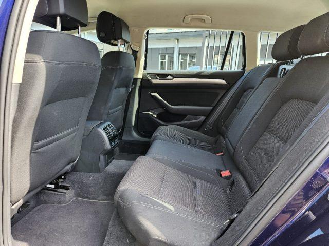 VOLKSWAGEN Passat Variant 2.0 TDI DSG BlueMotion Tech