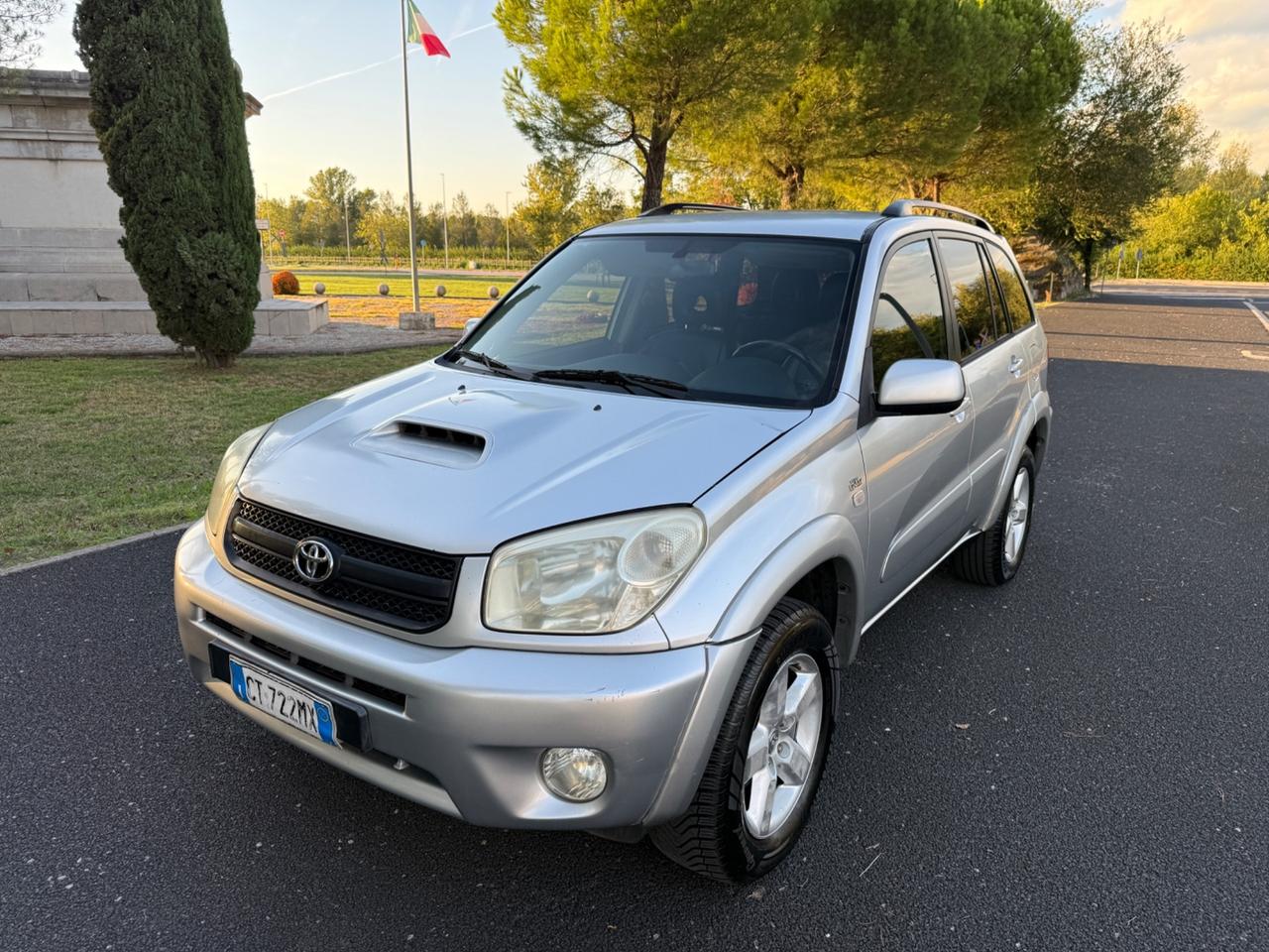 Toyota RAV 4 RAV4.com 2.0 Tdi D-4D cat 5 porte