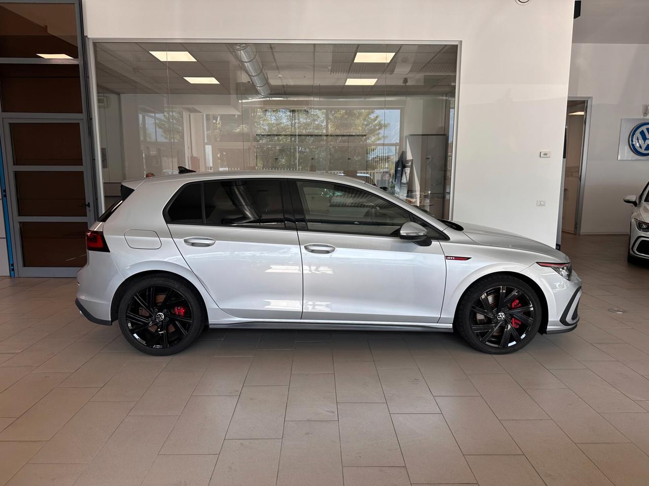 Volkswagen Golf GTI 2.0 TSI DSG