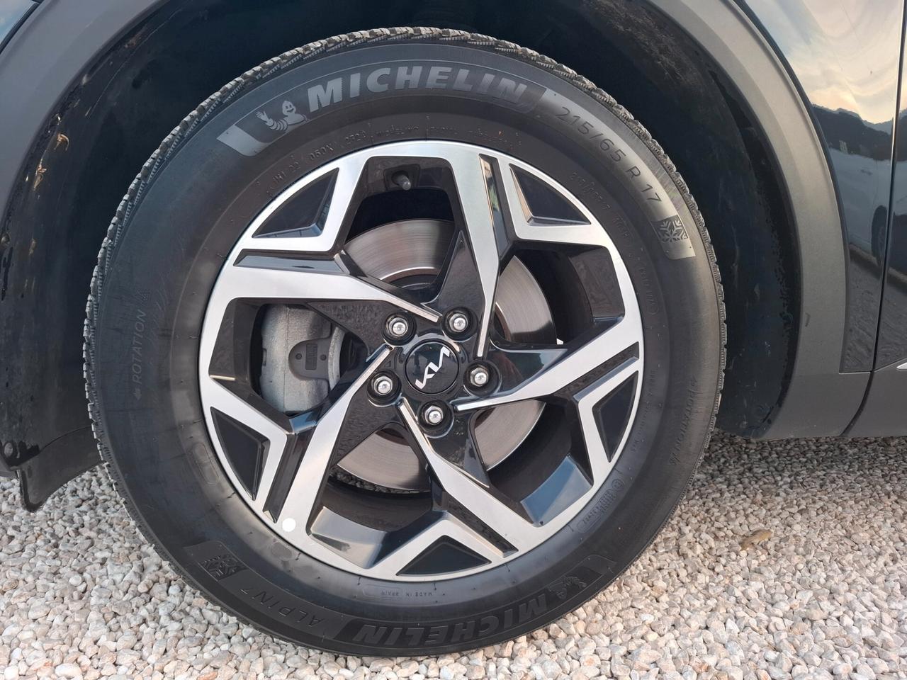 Kia Sportage 1.6 CRDI-136cv*B-LED*NAVY*VIRTUAL