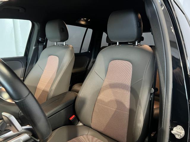 MERCEDES-BENZ EQB 300 4Matic Sport Plus